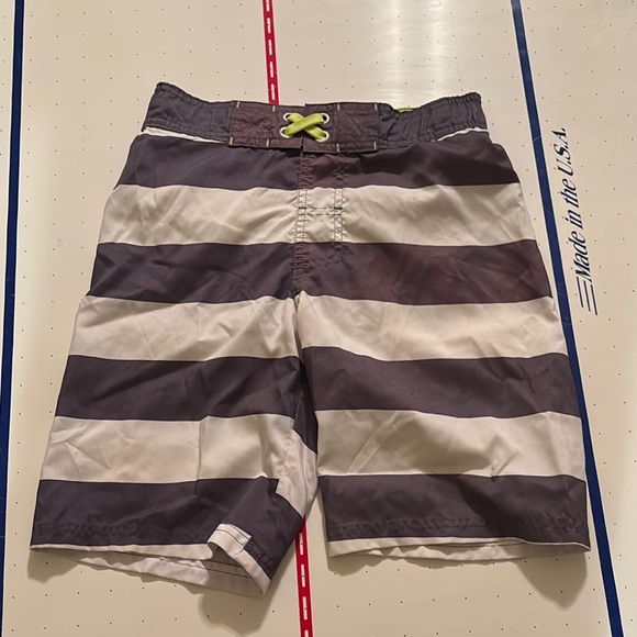 Cat & Jack Navy and White Swim Trunks Boys Size 8 Used - Picture 1 of 4